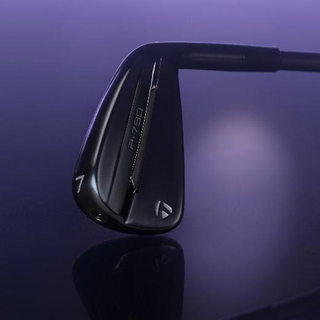 P790 SHADOWFALL アイアン (ピー790 シャドーフォール アイアン)